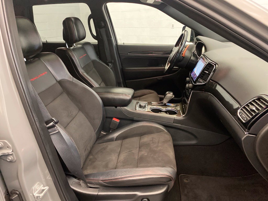 Used 2020 Jeep Grand Cherokee Trailhawk AWD/4WD image 24