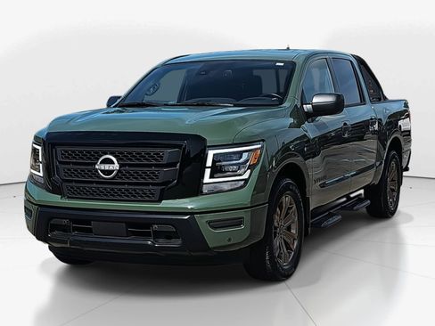 Used 2024 Nissan Titan SV w/ SV Bronze Edition Package RWD image 7