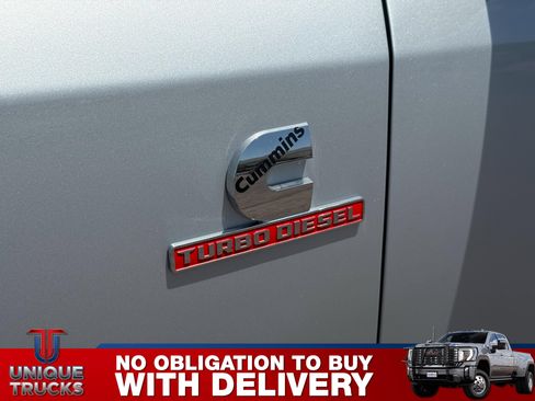 Used 2026 RAM 2500 Laramie AWD/4WD image 10