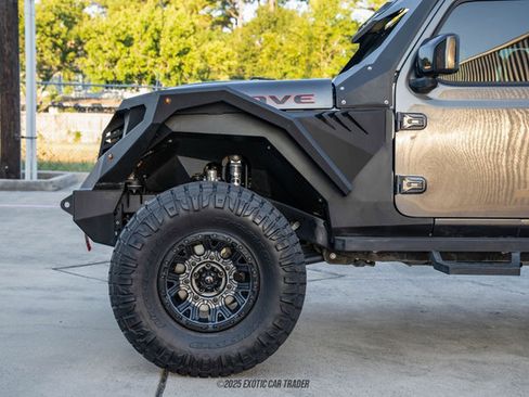 Used 2023 Jeep Gladiator Mojave w/ Trailer Tow Package image 4