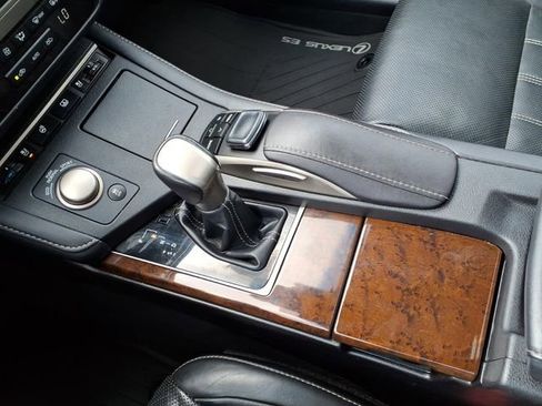 Used 2017 Lexus ES 350 image 27