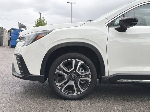 Used 2025 Subaru Ascent Touring AWD/4WD image 9