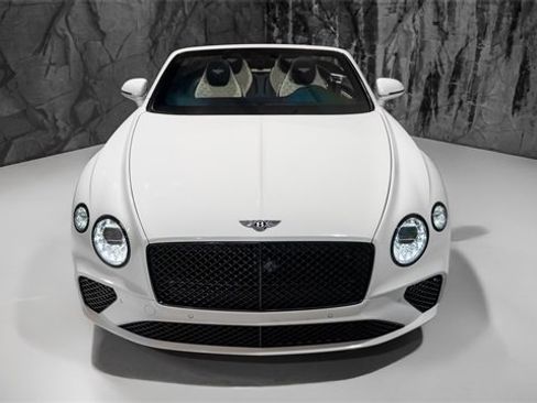 Used 2022 Bentley Continental GT image 14