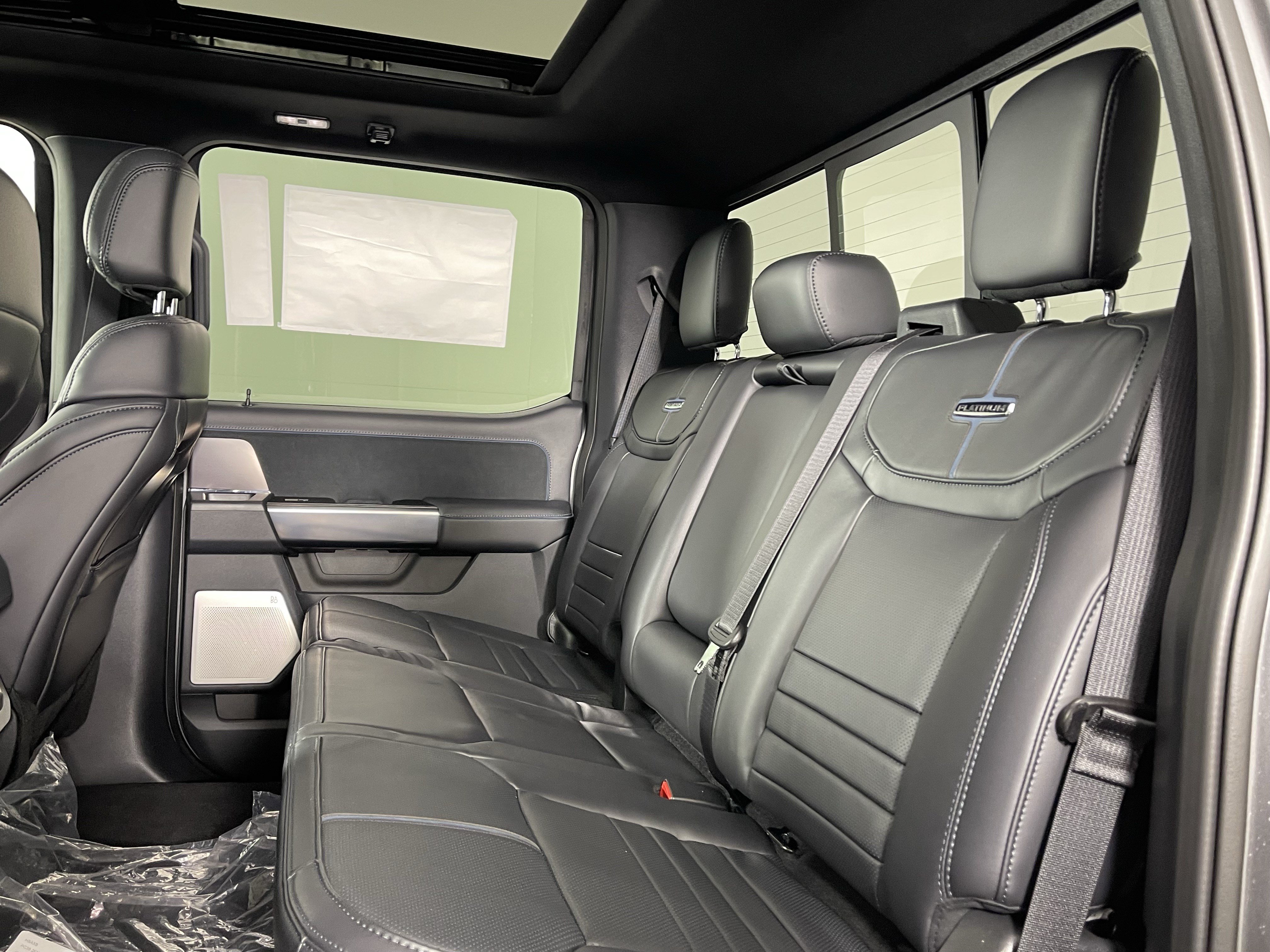 New 2026 Ford F450 Platinum w/ FX4 Off-Road Package AWD/4WD image 14