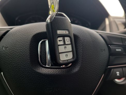 Used 2020 Honda Accord Sport image 29