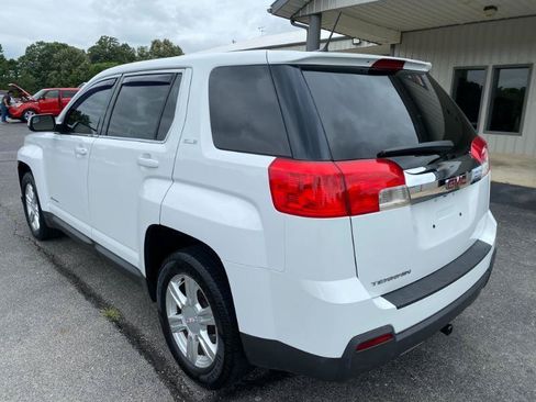 Used 2014 GMC Terrain SLE FWD image 3