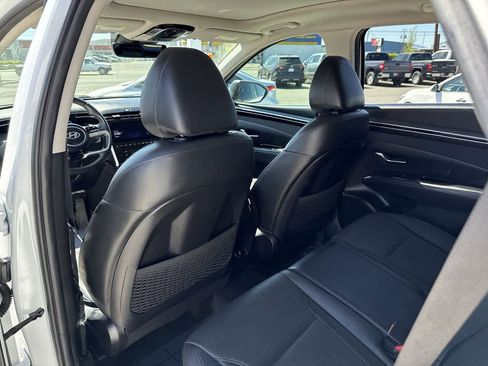 Used 2022 Hyundai Tucson Limited w/ Cargo Package AWD/4WD image 13