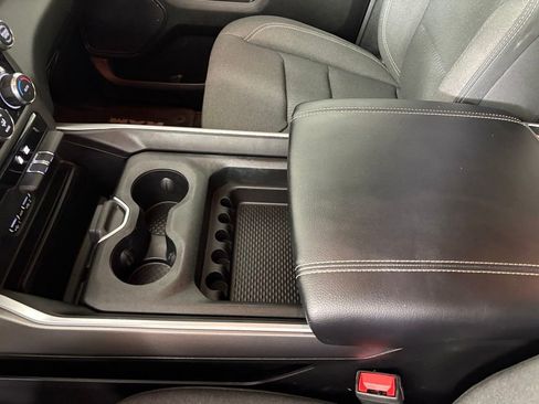 Used 2021 RAM 1500 Big Horn RWD image 29