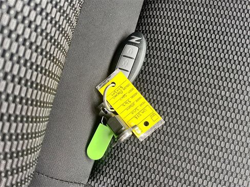 Used 2020 Nissan 370Z w/ Sport Package image 29