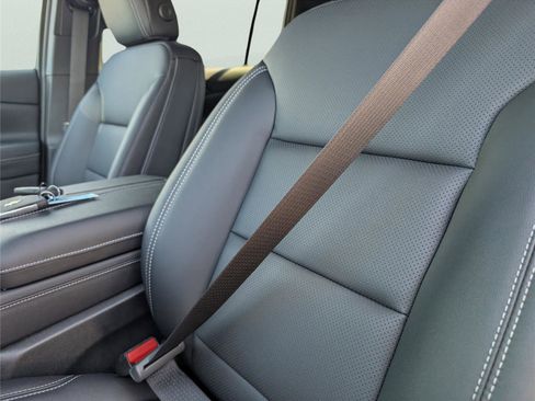 New 2026 Chevrolet Traverse LT w/ Driver Confidence Package image 12