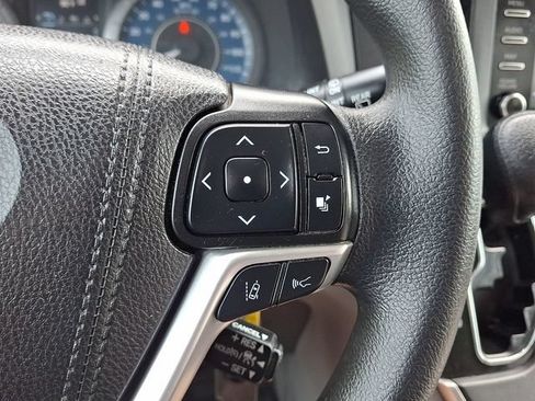 Certified 2020 Toyota Sienna LE FWD image 21