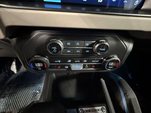 Used 2023 Ford Bronco Wildtrak image 26