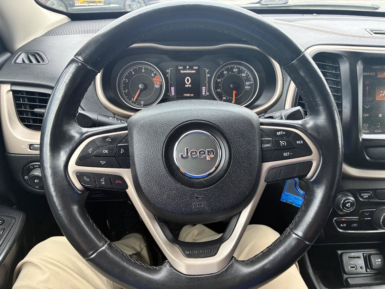 Used 2016 Jeep Cherokee Latitude w/ Comfort & Sound Group FWD image 15