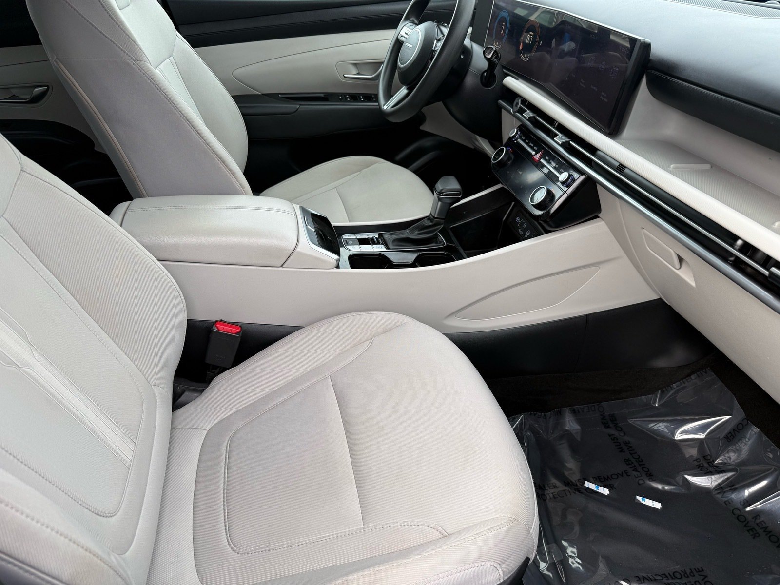 Used 2025 Hyundai Tucson SEL FWD image 31