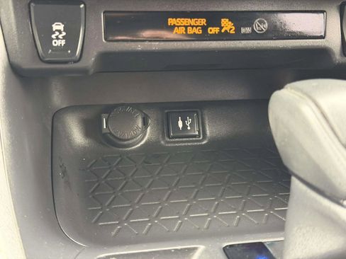 Used 2019 Toyota RAV4 LE w/ All Weather Liner Package image 29