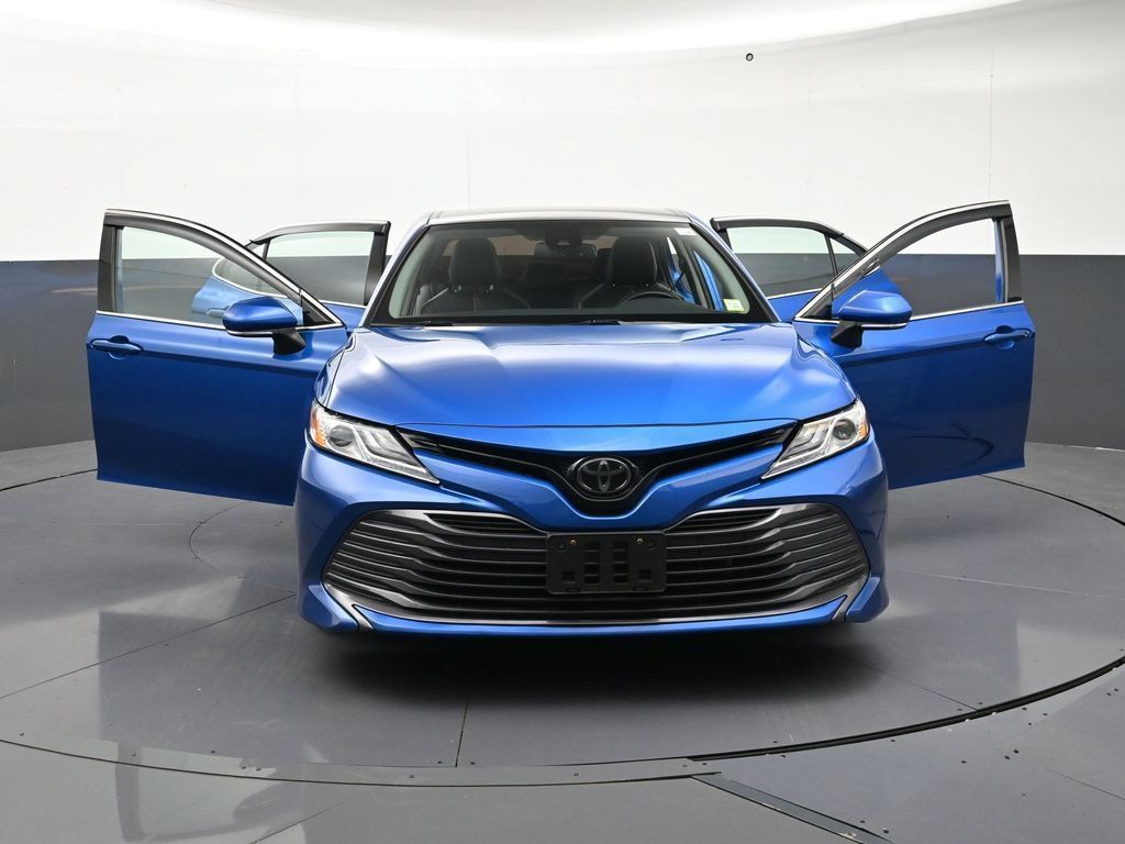 Used 2019 Toyota Camry XLE FWD image 37