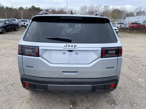 New 2026 Jeep Cherokee Laredo image 4