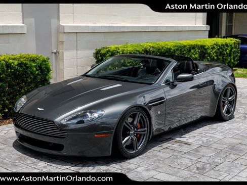 Used 2009 Aston Martin V8 Vantage Roadster RWD image 35