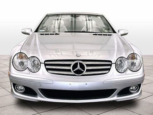 Used 2007 Mercedes-Benz SL 550 image 4