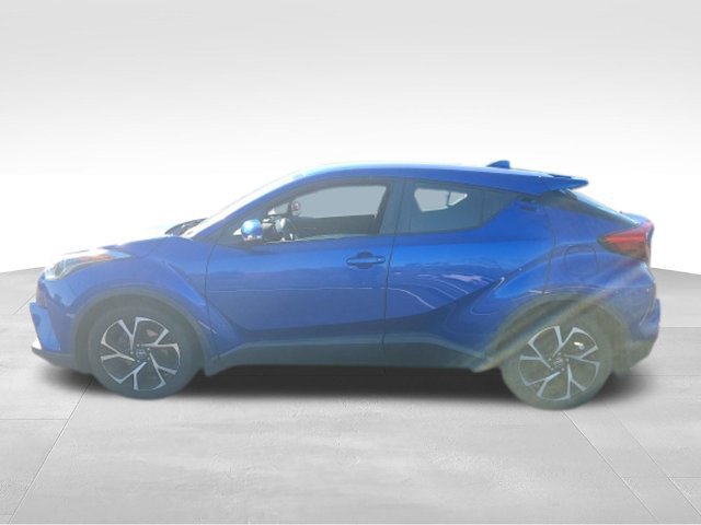 Used 2018 Toyota C-HR XLE FWD image 6