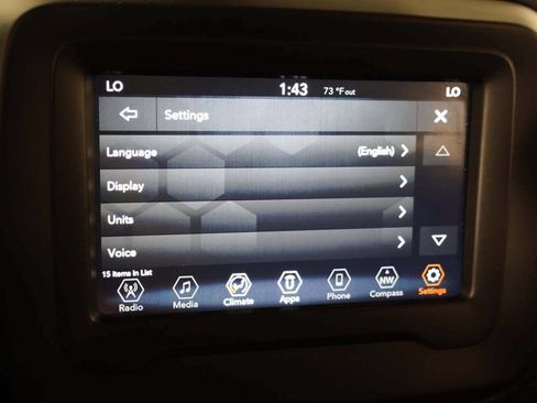 Used 2019 Jeep Renegade Latitude w/ Cold Weather Group AWD/4WD image 42