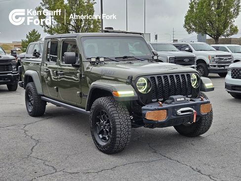 Used 2021 Jeep Gladiator Sport AWD/4WD image 1