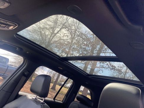 New 2026 Jeep Grand Cherokee Limited w/ Luxury Tech Group II image 21