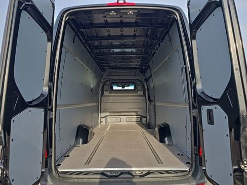 New 2026 Mercedes-Benz Sprinter 2500 image 9