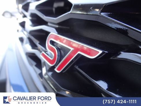 Certified 2021 Ford Explorer ST w/ Equipment Group 401A AWD/4WD image 57