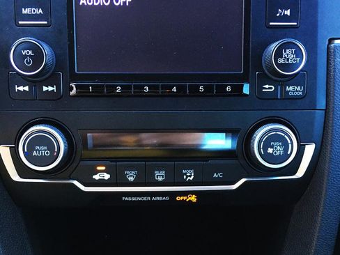 Used 2019 Honda Civic LX image 24