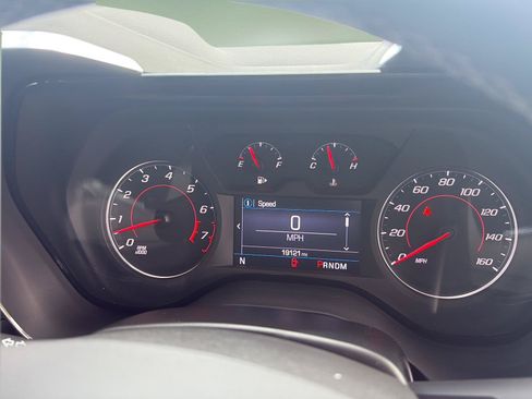 Used 2023 Chevrolet Camaro LT w/ Technology Package RWD image 12