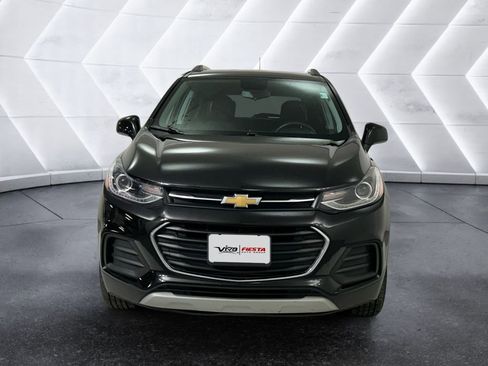 Used 2021 Chevrolet Trax LT AWD/4WD image 2