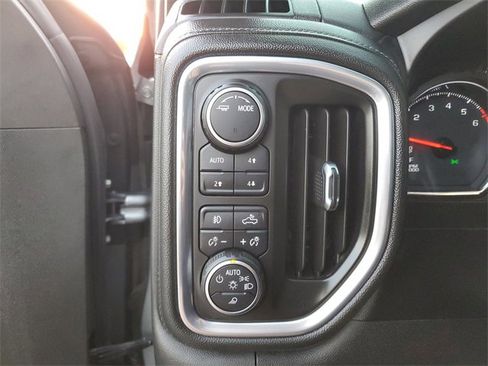 Used 2020 Chevrolet Silverado 1500 LT Trail Boss image 31