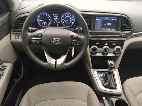 Used 2019 Hyundai Elantra SEL image 22