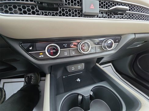 Used 2026 Honda HR-V EX-L image 18