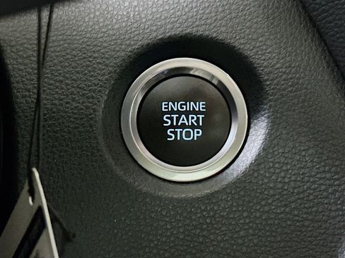 Used 2023 Toyota Corolla LE w/ LE Convenience Package FWD image 20