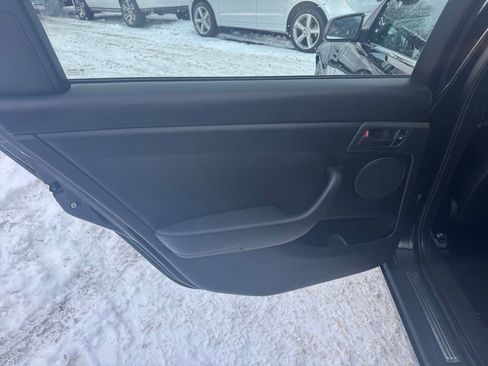 Used 2011 Chevrolet Caprice RWD image 23
