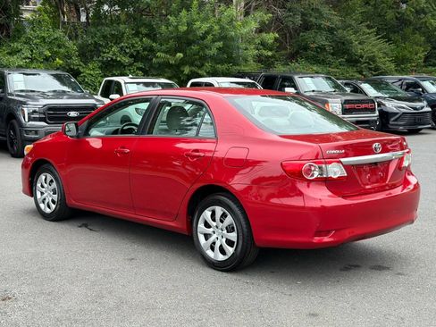 Used 2012 Toyota Corolla LE FWD image 3