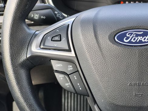 Used 2019 Ford Fusion SE FWD image 23