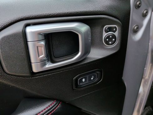 Used 2020 Jeep Gladiator Rubicon AWD/4WD image 11