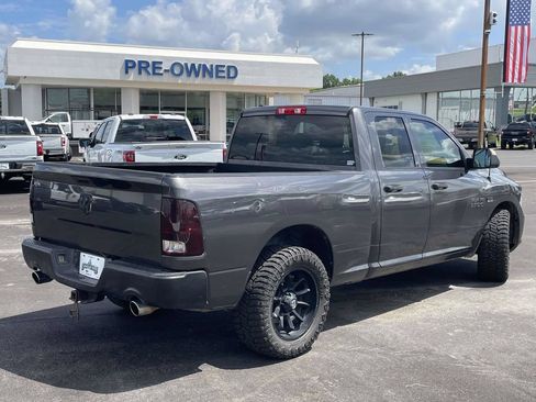 Used 2018 RAM 1500 Express RWD image 3