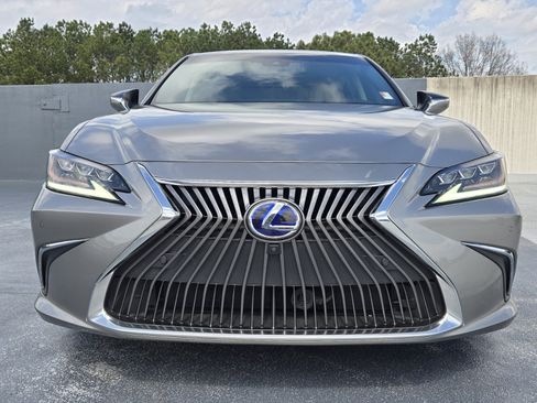 Used 2021 Lexus ES 300h Ultra Luxury w/ Accessory Package 2 image 14