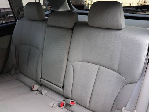 Used 2011 Subaru Outback 2.5i Premium AWD/4WD image 24