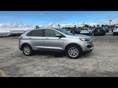 Used 2024 Ford Edge SEL image 25