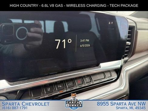 Used 2024 Chevrolet Silverado 3500 High Country w/ Technology Package AWD/4WD image 15