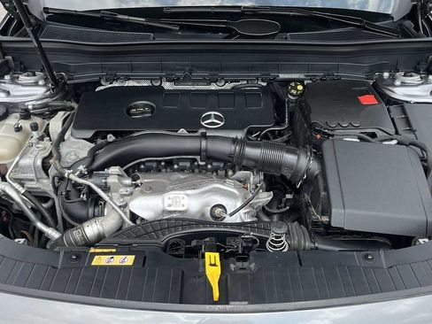Used 2023 Mercedes-Benz GLB 250 4MATIC image 28