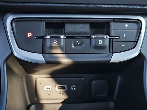 Used 2022 GMC Terrain SLE w/ Driver Convenience Package image 23