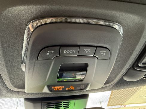 Certified 2025 Toyota Corolla SE FWD image 14