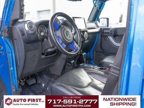 Used 2016 Jeep Wrangler Unlimited Sahara w/ Dual Top Group image 10