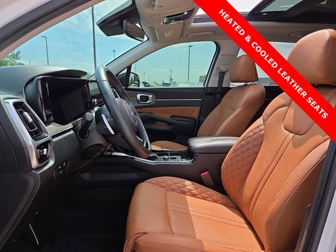Used 2023 Kia Sorento SX Prestige AWD/4WD image 16